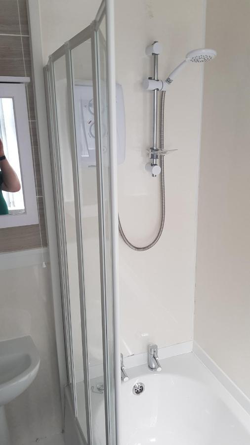 Ardrossan 2 Bedroom Flat מראה חיצוני תמונה